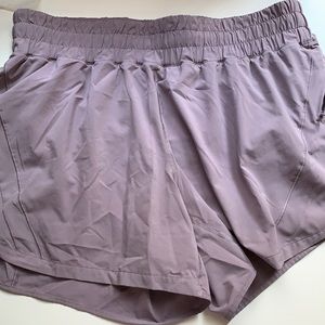 Lululemon Track That Mid-Rise Lined Shorts, size 14